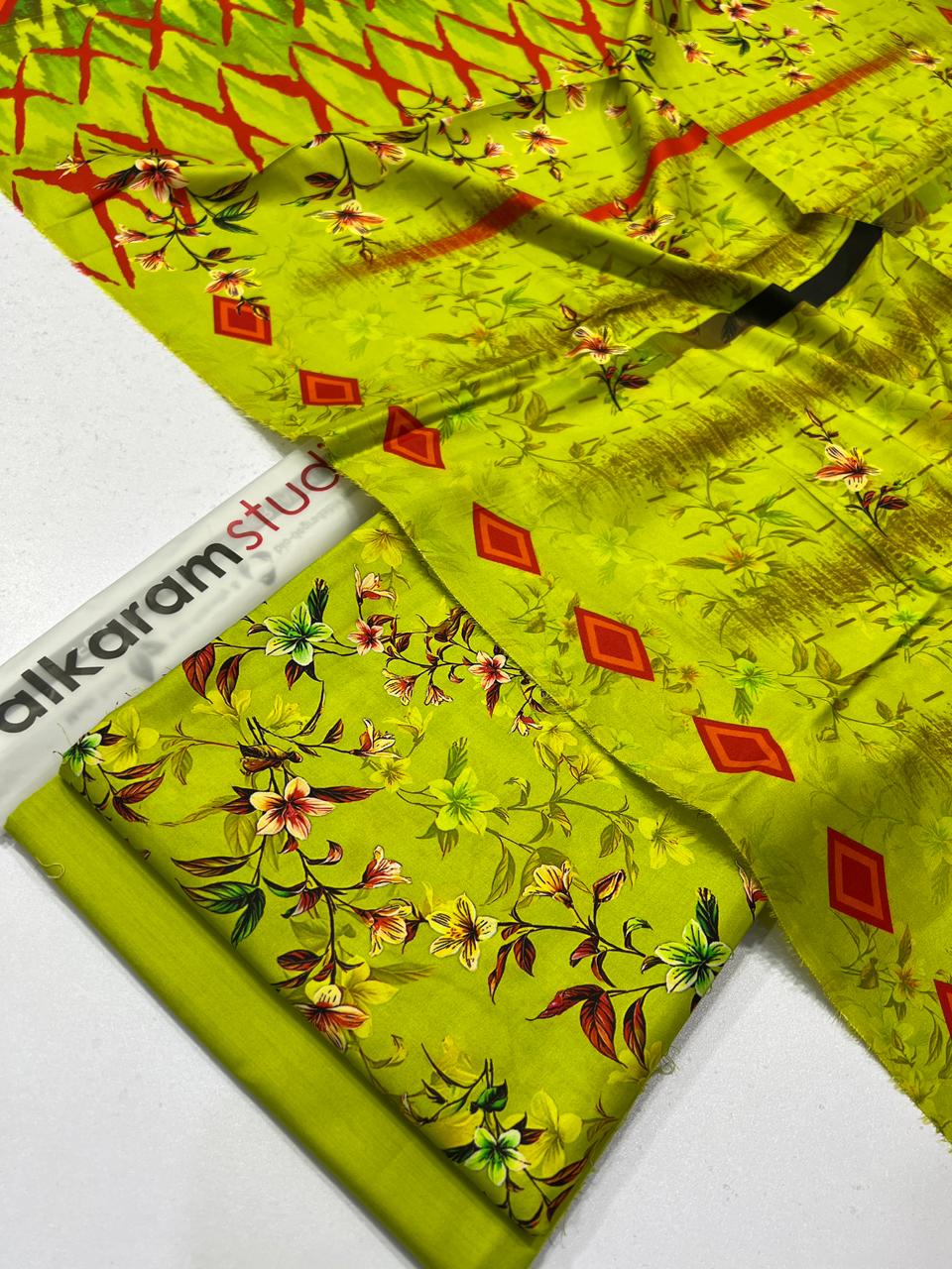 Alkaram Linen 3-Piece (D-28)