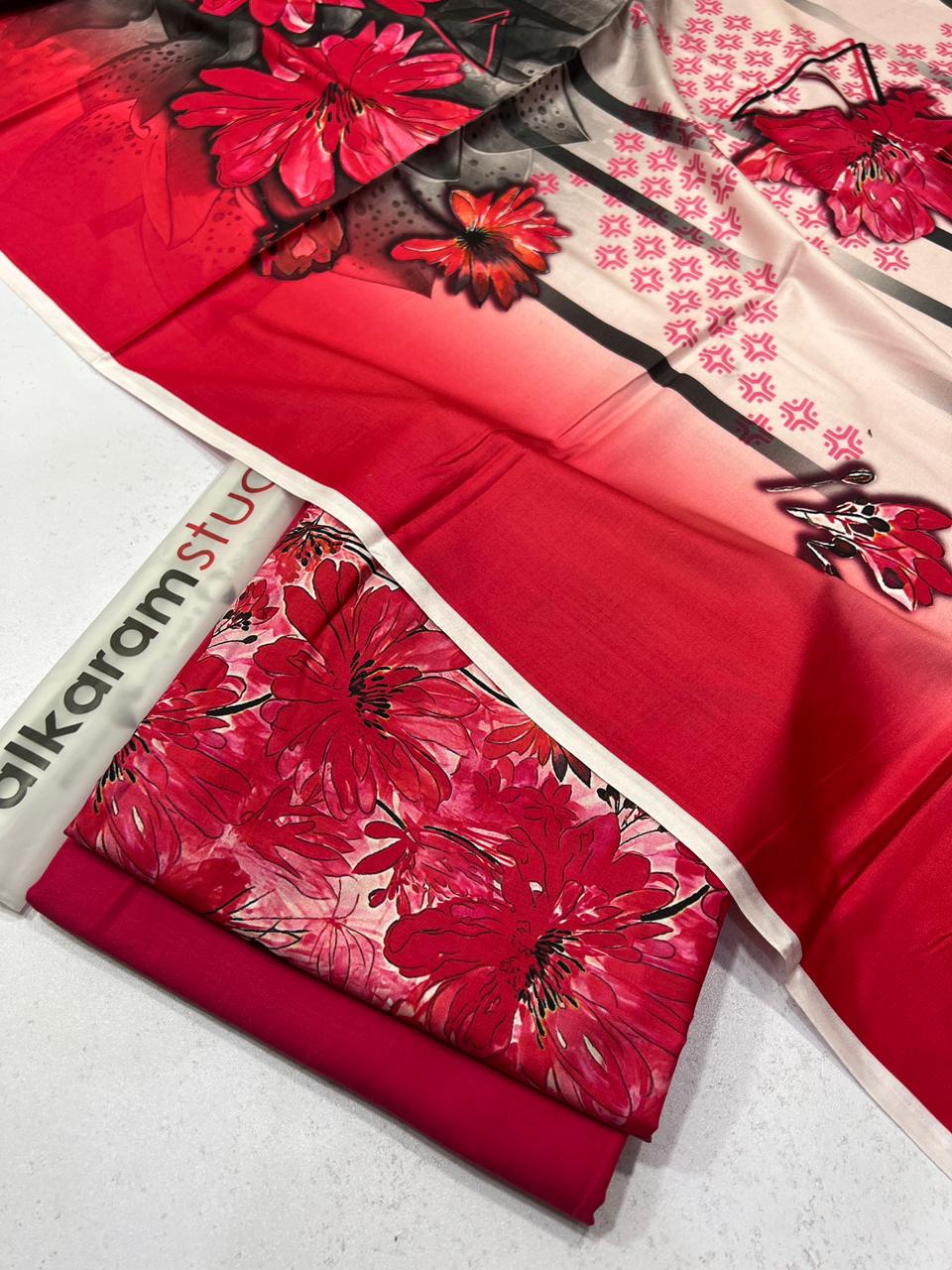 Alkaram Linen 3-Piece (D-15)