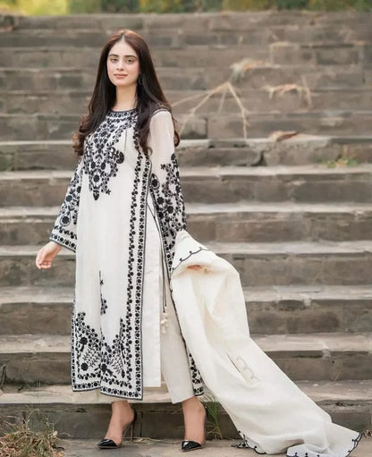 Embroidery Lawn 3 Pcs D-39