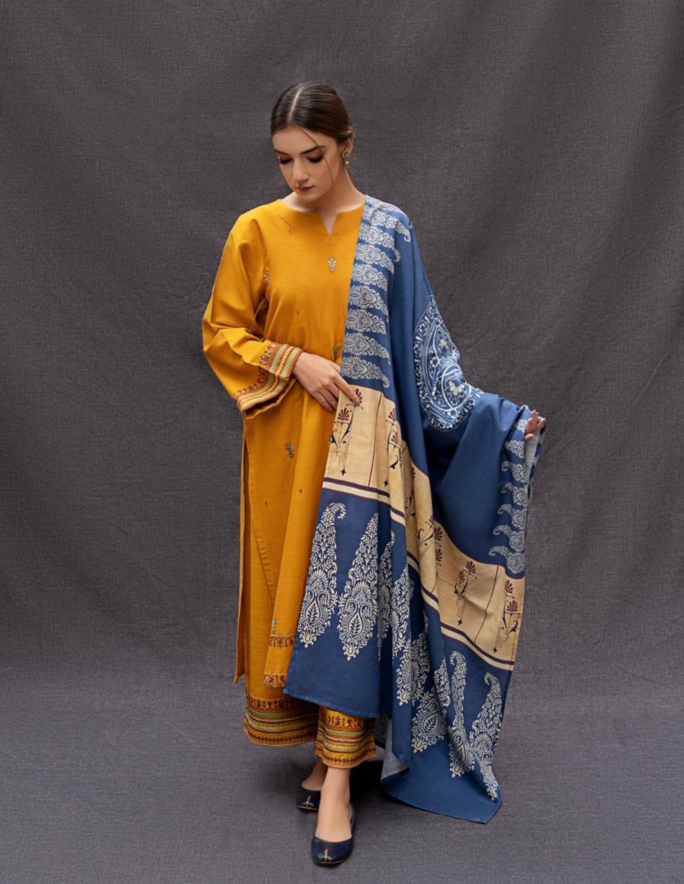 Embroidery Lawn 3 Pcs D-40