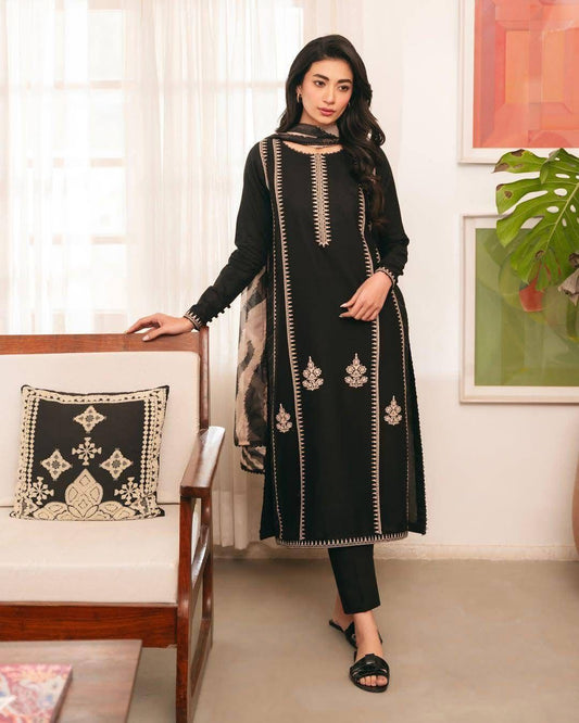 Embroidery Lawn 3 Pcs D-1
