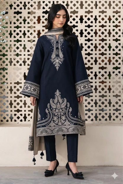 Embroidery Lawn 3 Pcs D-82